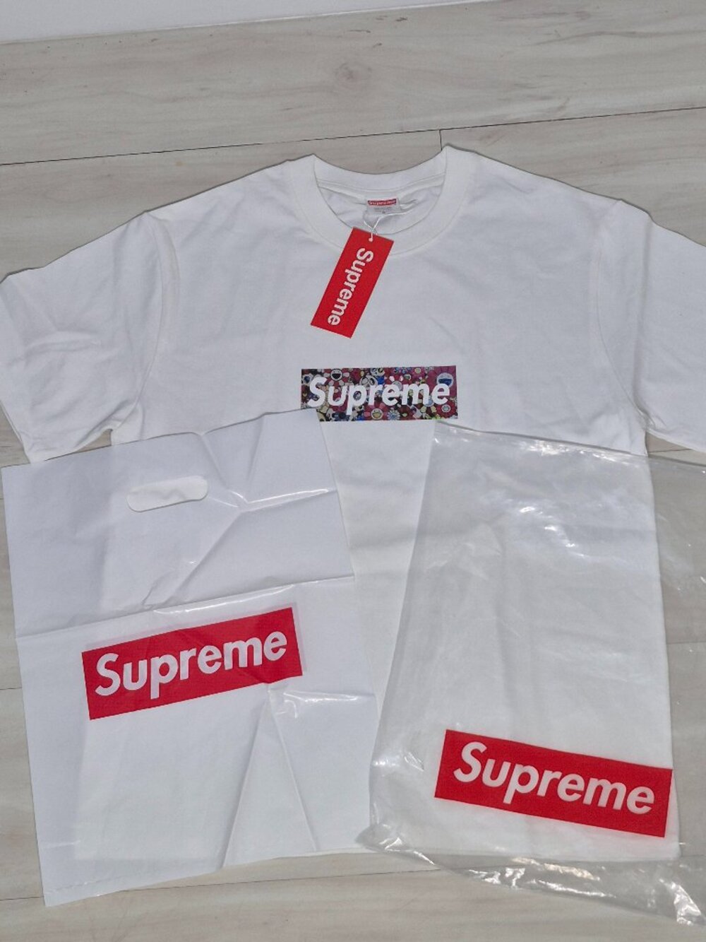 NWT Supreme x Takashi Murakami Covid-19 Relief Fund Tee Small